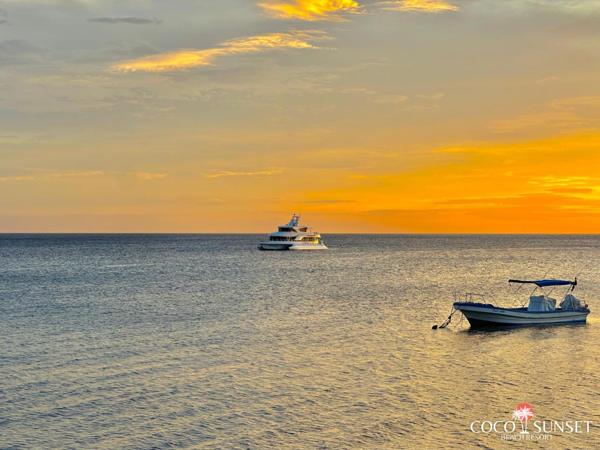 Coco Grove Beach Resort, Siquijor Island Экстерьер фото Sunset at the Gulf of Naples
